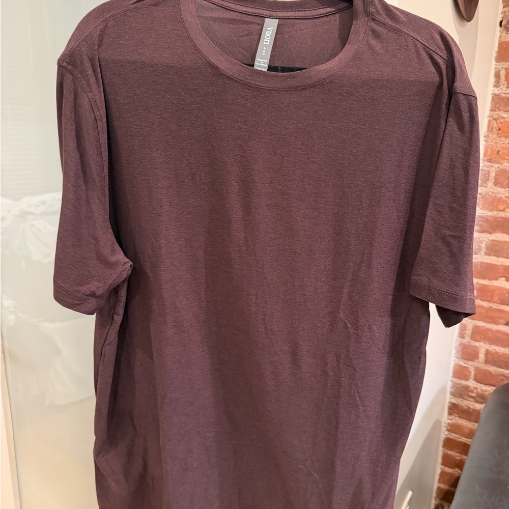 Vuori Men's Crew Neck Tee in brown